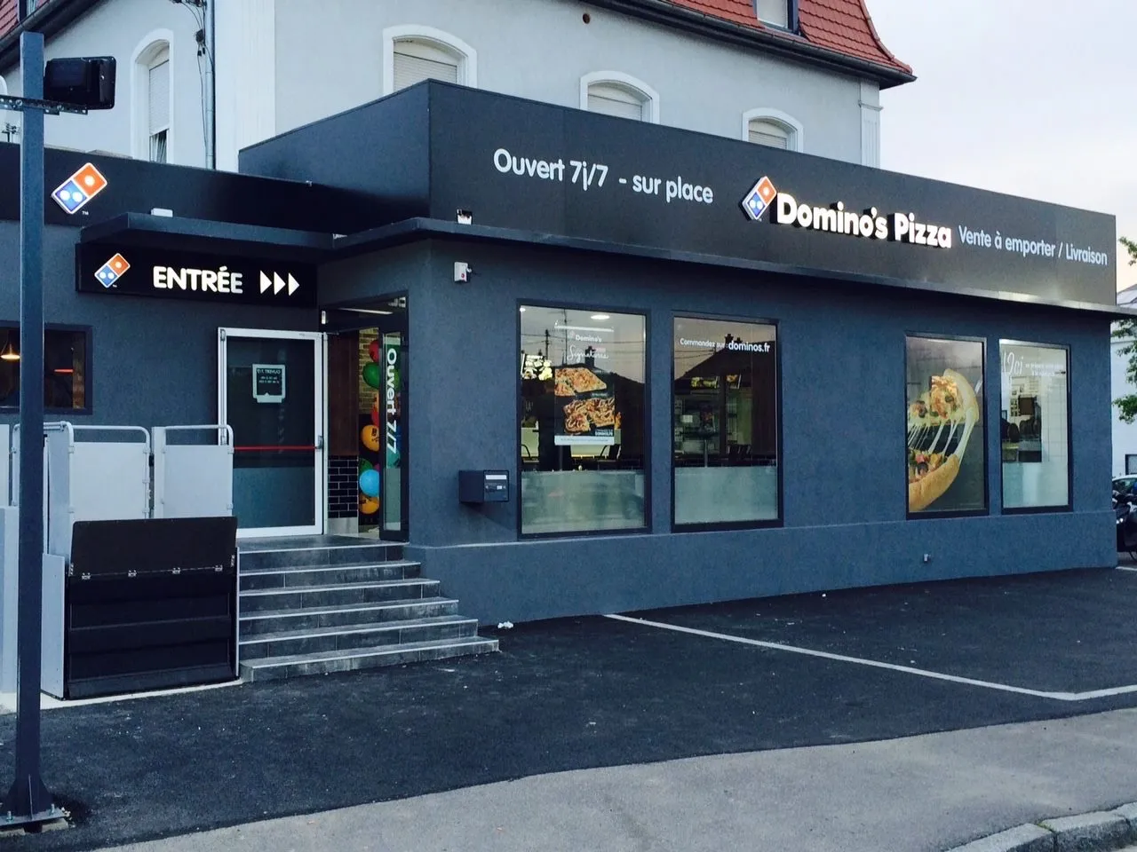 DOMINOS PIZZA, Mulhouse · Infinity Architecture